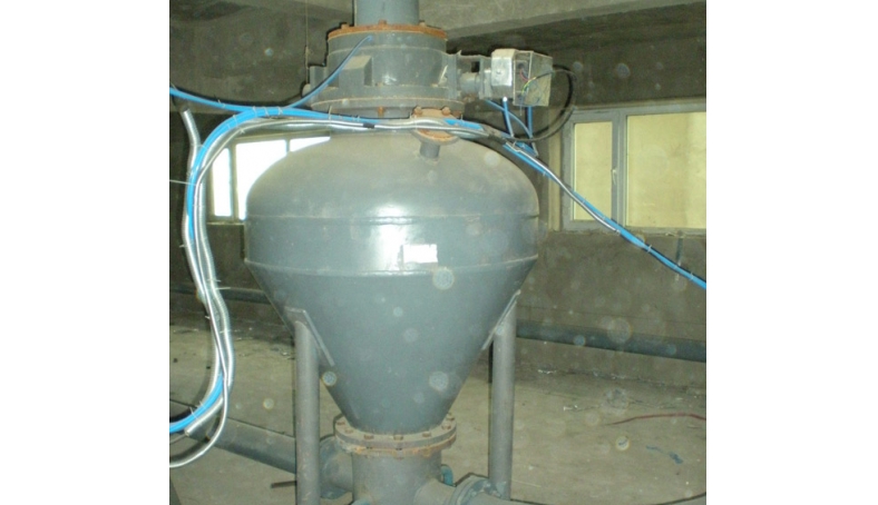 新疆玛纳斯舜泉化纤电除尘下气力输灰系统